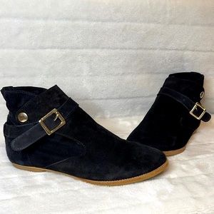 House of Harlow 1960 Hollie Black Suede Ankle Booties